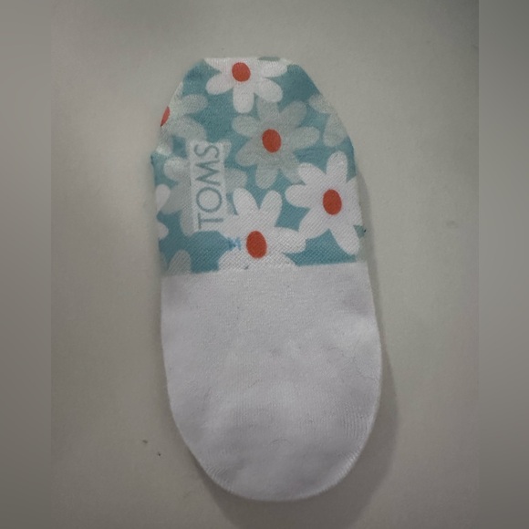 2 Pairs of Toms Socks - Picture 3 of 10